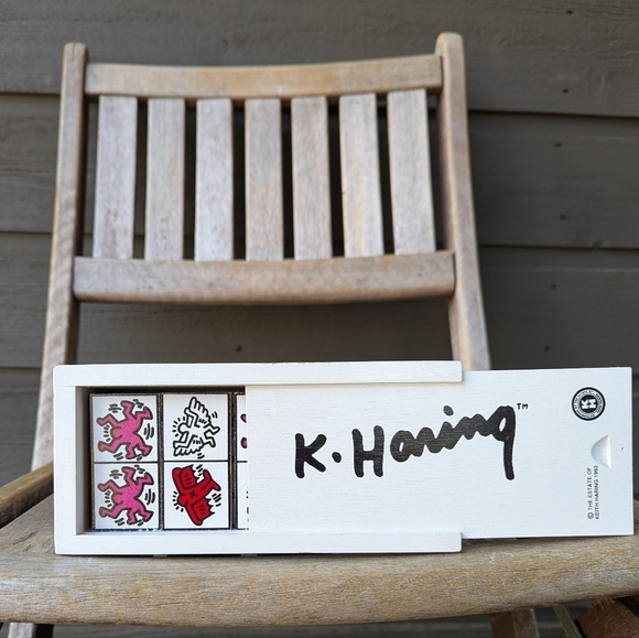 Vintage 1993 K. Haring Wooden Domino Game Set White Black Red Made in France - Picture 6 of 9